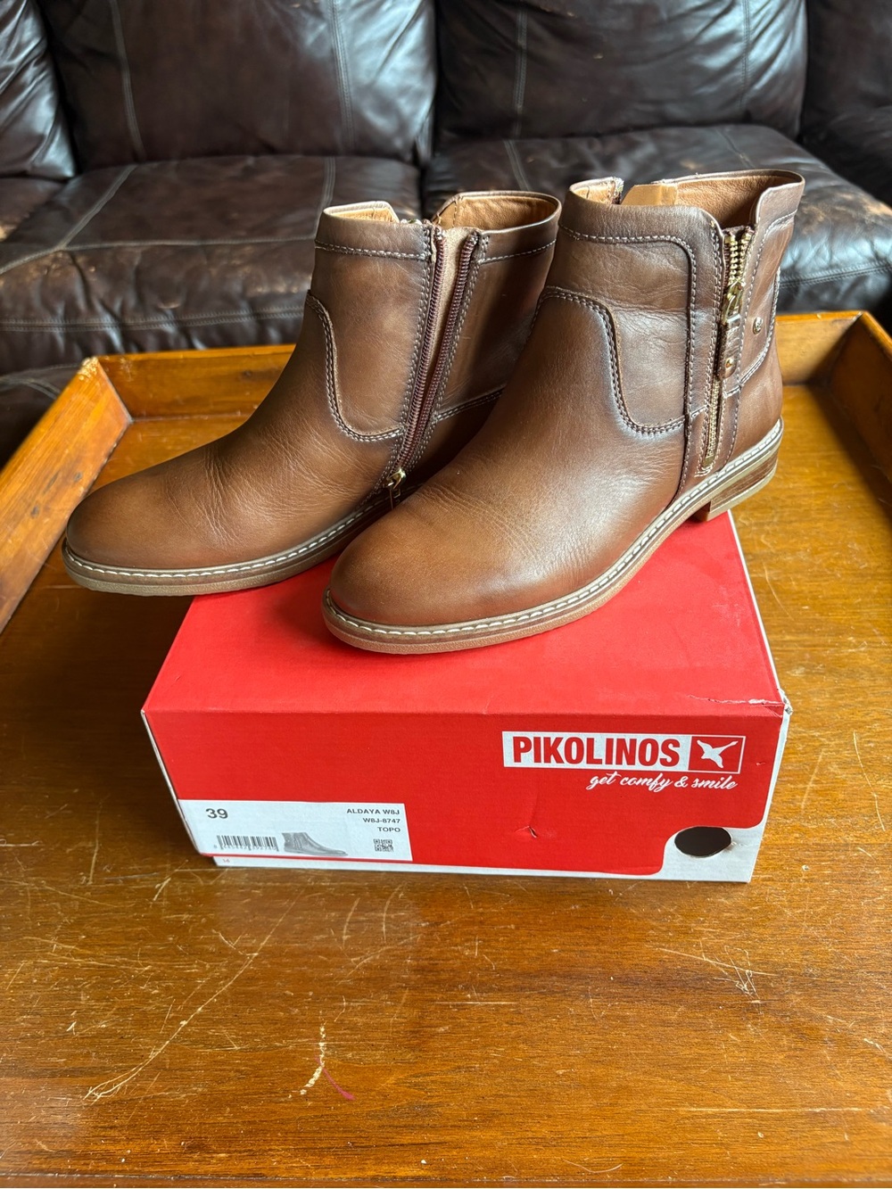 PIKOLINOS women’s Chestnut Brown Leather Zip Ankle Boots size 39 or 8.5
